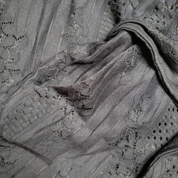 VINCE CAMUTO navy blue lace sleeveless jumpsuit 6 - Picture 7 of 11